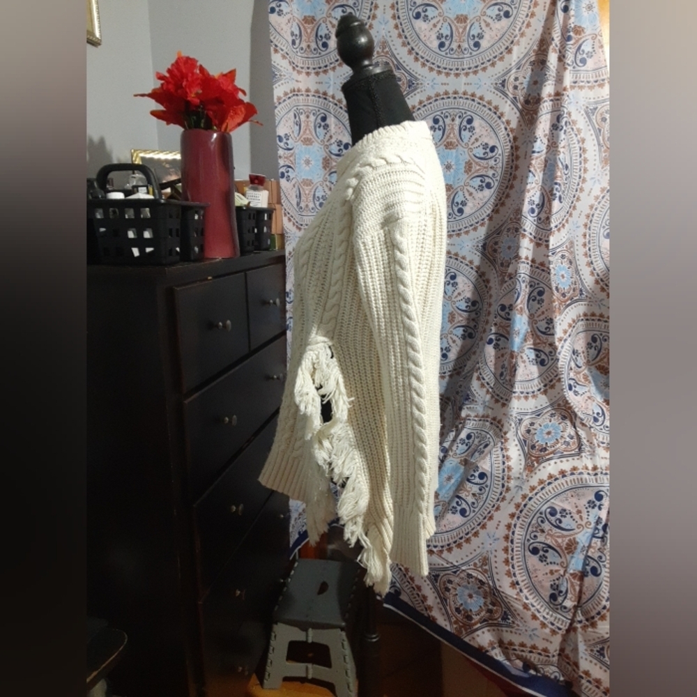 J Crew Women's Cream Color PullOver Sweater Side Ruffled Bottom Flare Chunky - Picture 5 of 9